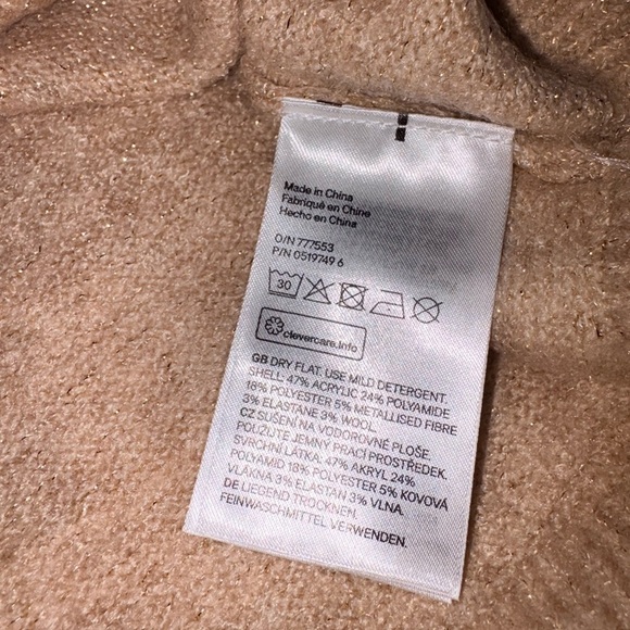 H&M Women’s Shimmery Metallic Soft Sweater Crewneck Size Small - Picture 6 of 9